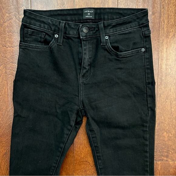 Just Black Women's Black Frayed Hem Straight/Skinny Jeans, Size 28 - Picture 3 of 12